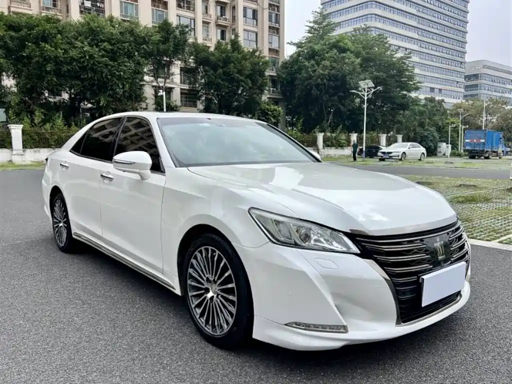 Toyota Crown 2018 2.0T Sport Edition фото 3
