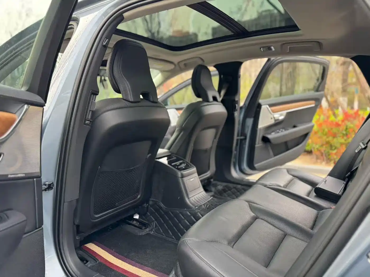 Volvo S90 Plug-in Hybrid 2019 2019 T8 E-AWD Hybrid Inscription Edition China VI