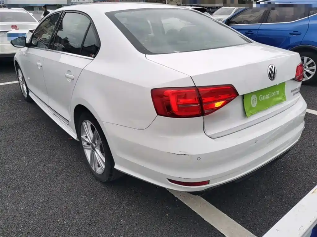 Volkswagen Sagitar 2018 280TSI DSG Spark Edition фото 5