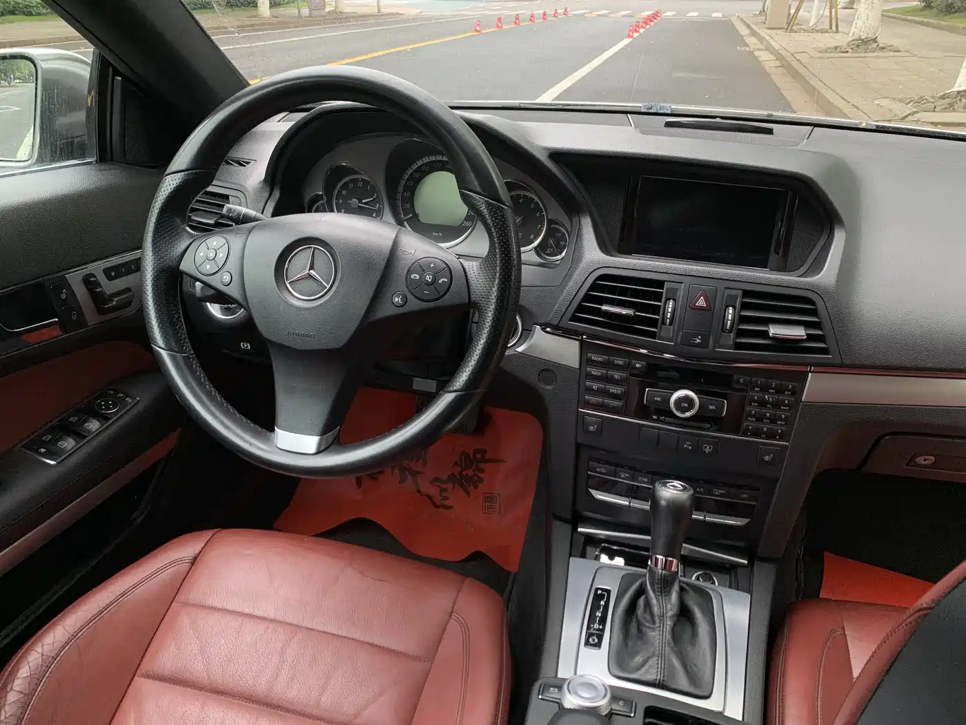 Mercedes-Benz E-Class (Import) 2010 E 260 CGI Coupe фото 10