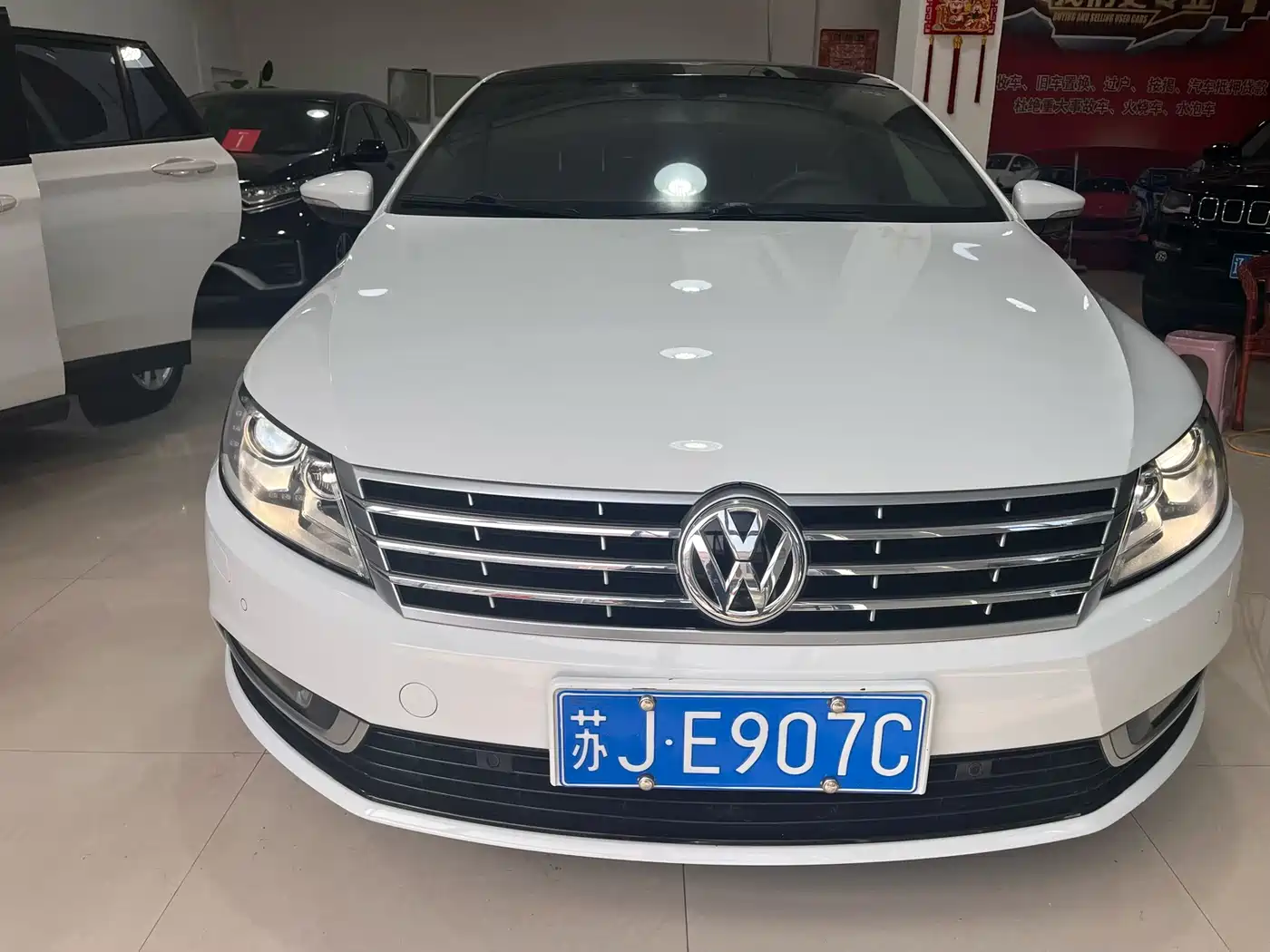 Volkswagen FAW-Volkswagen CC 2015 1.8TSI Luxury фото 2