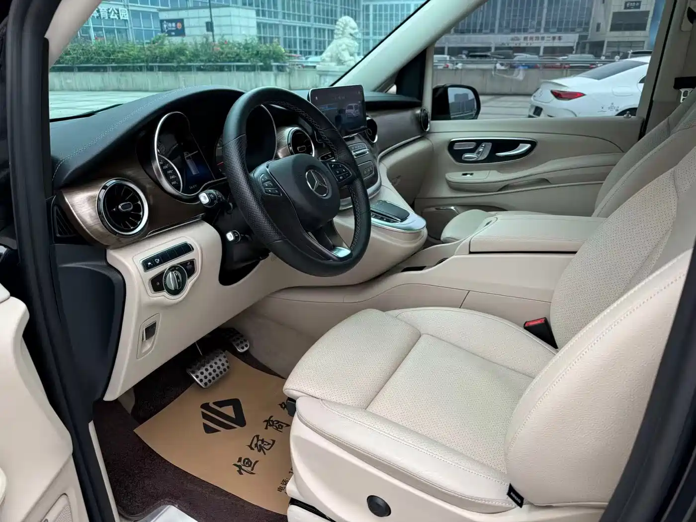 Mercedes-Benz V-Class 2021 V 260 Premium Edition фото 11