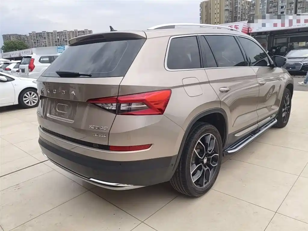 Škoda Kodiaq 2019 Facelift TSI330 7-Seater 2WD Luxury Premium Edition China VI фото 7