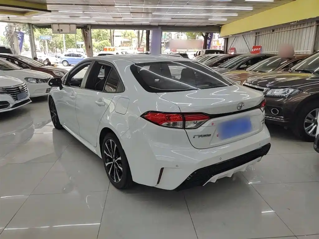 Toyota Levin 2021 185T CVT Sport Edition фото 5