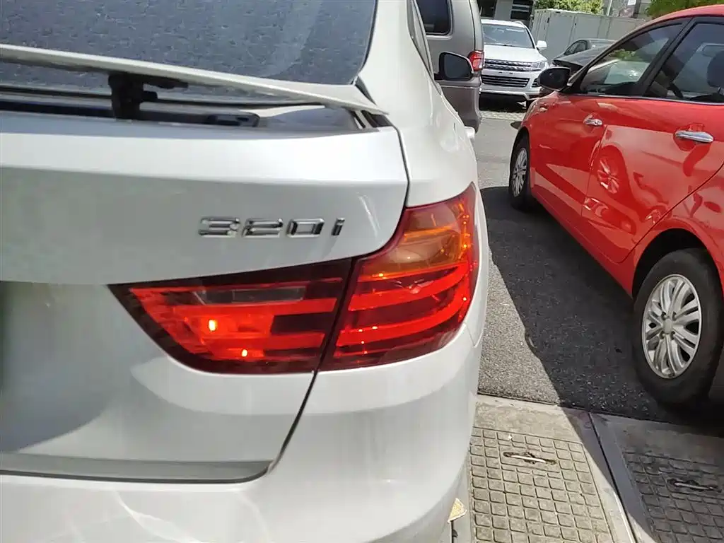 BMW 3 Series GT 2016 320i Fashion Style фото 24