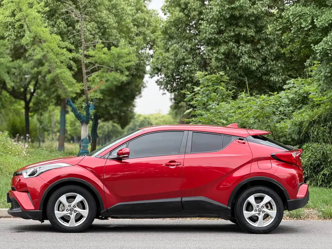 Toyota C-HR 2020 Model 2.0L Comfort фото 3