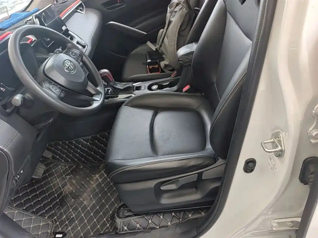 Toyota Corolla Cross 2024 Model 2.0L Pioneer Edition фото 15