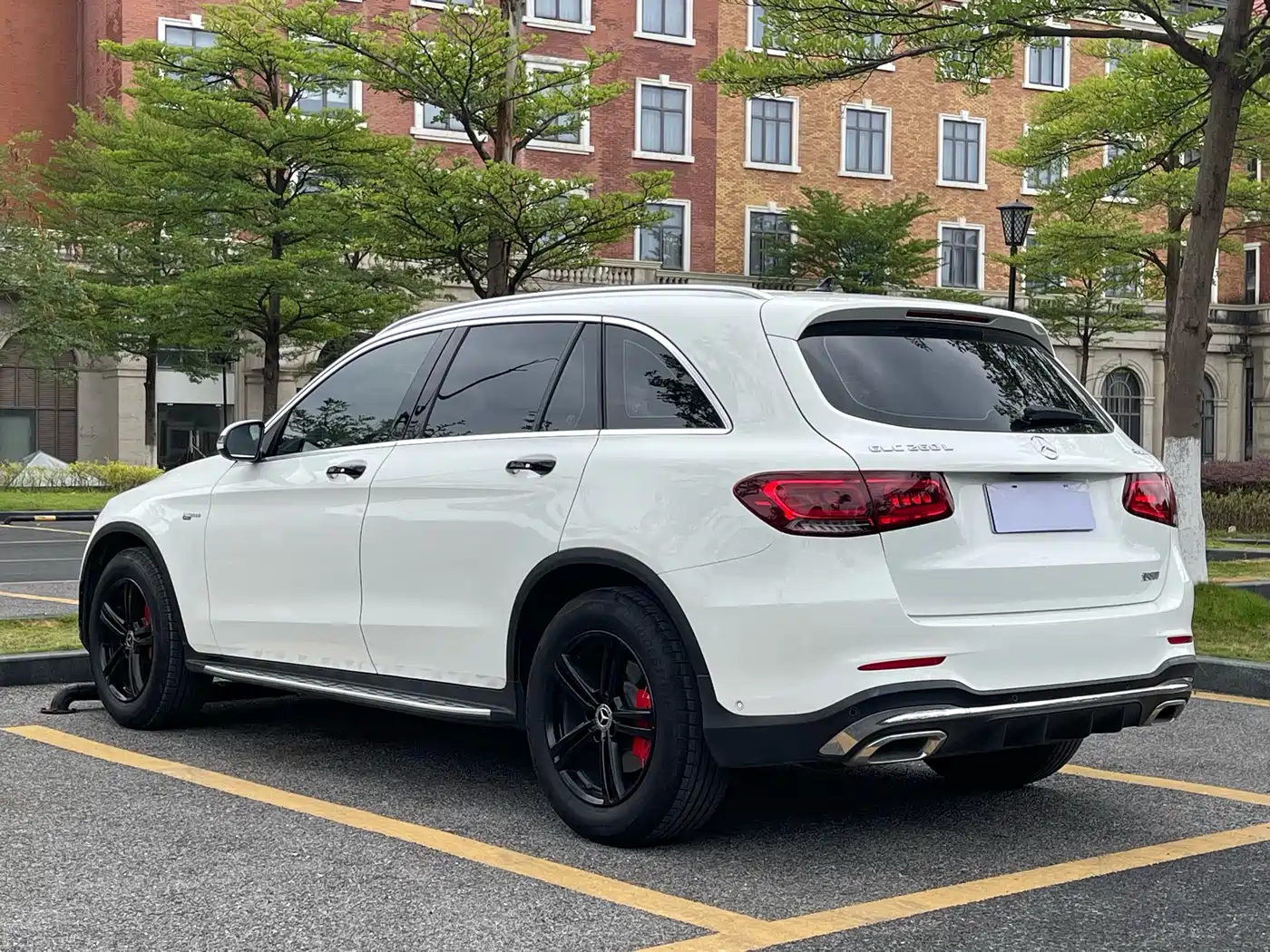Mercedes-Benz GLC 2021 GLC 260 L 4MATIC Sporty фото 6