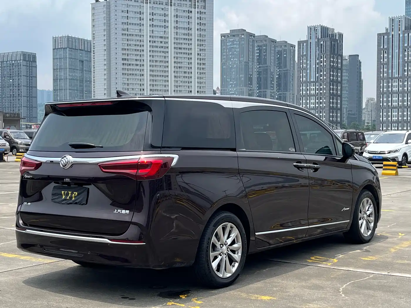 Buick GL8 2020 Avenir Six-Seat Elegance Edition фото 15