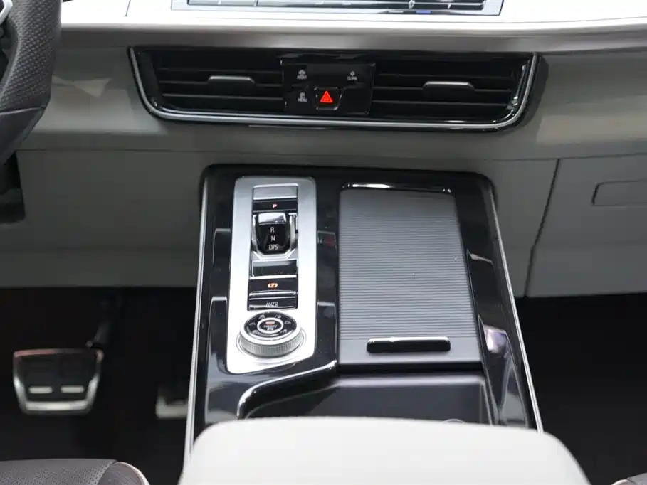 Volkswagen Talagon 2023 380TSI 4WD R-Line Celebration Edition фото 22