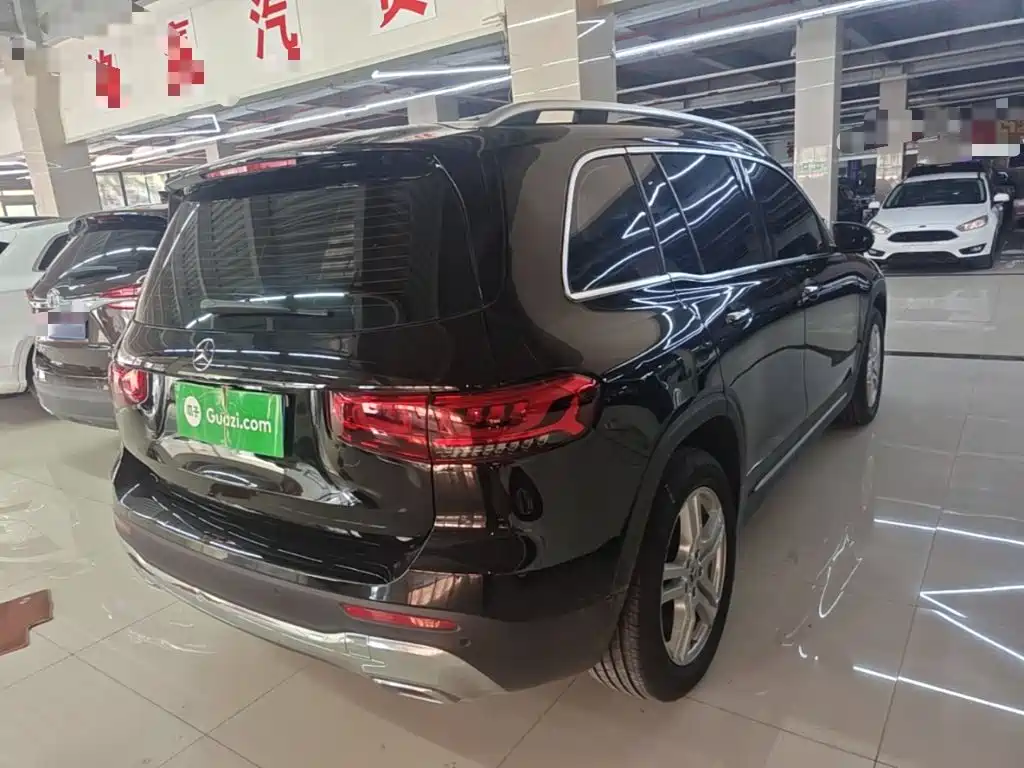 Фото 7 - Mercedes-Benz GLB