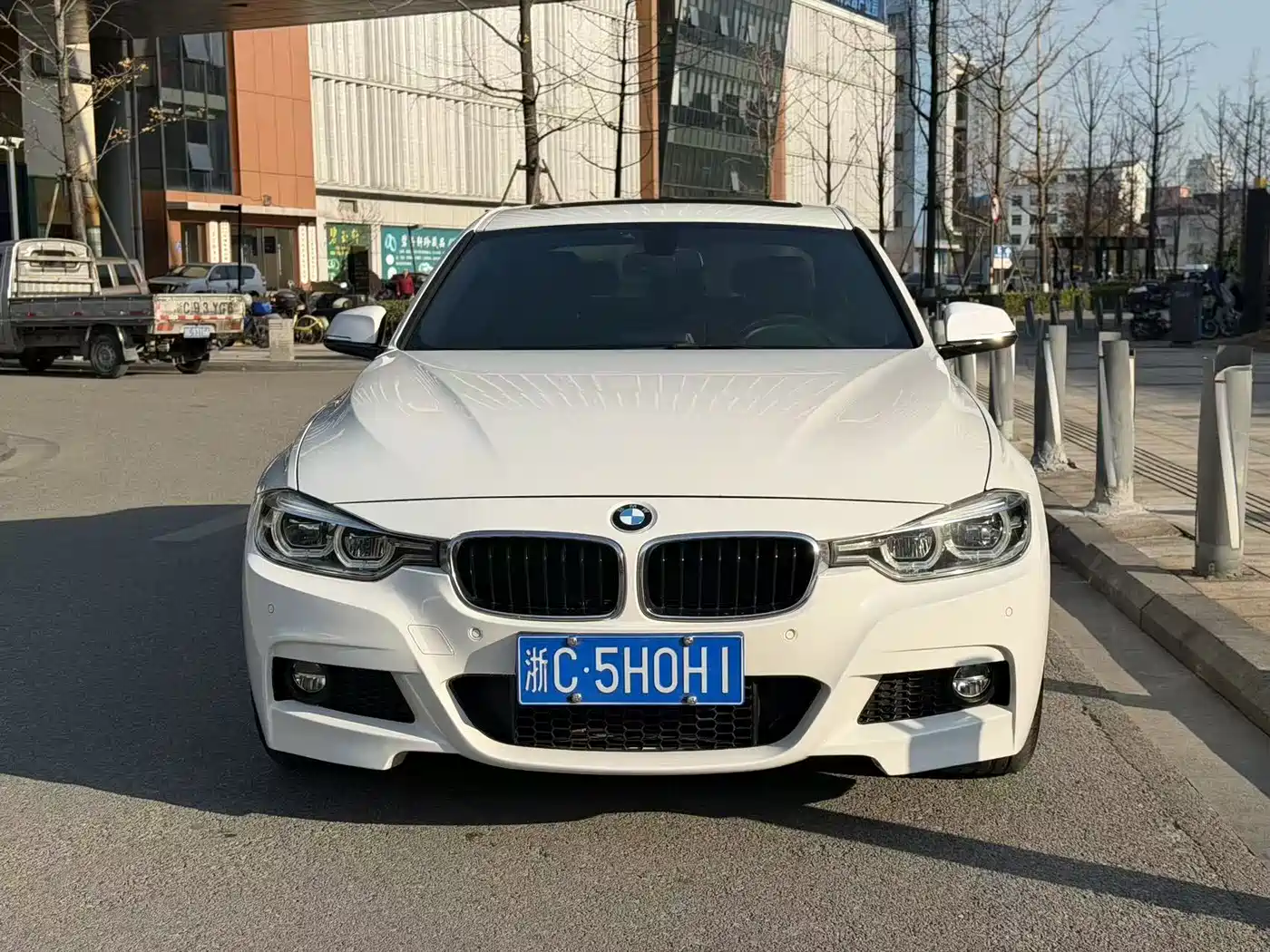 BMW 3 Series 2018 320i M Sport Package фото 2