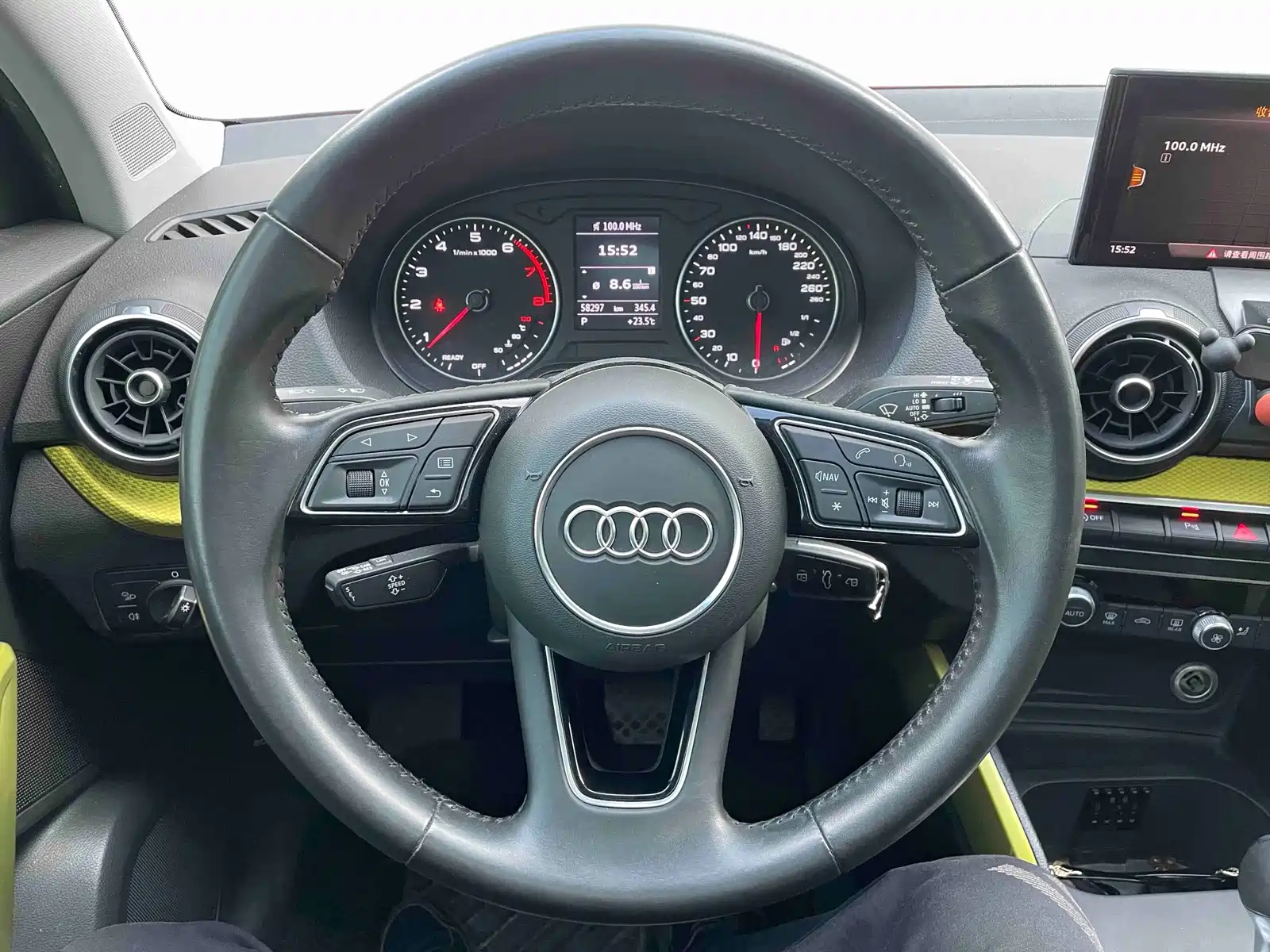Фото 10 - Audi Q2L