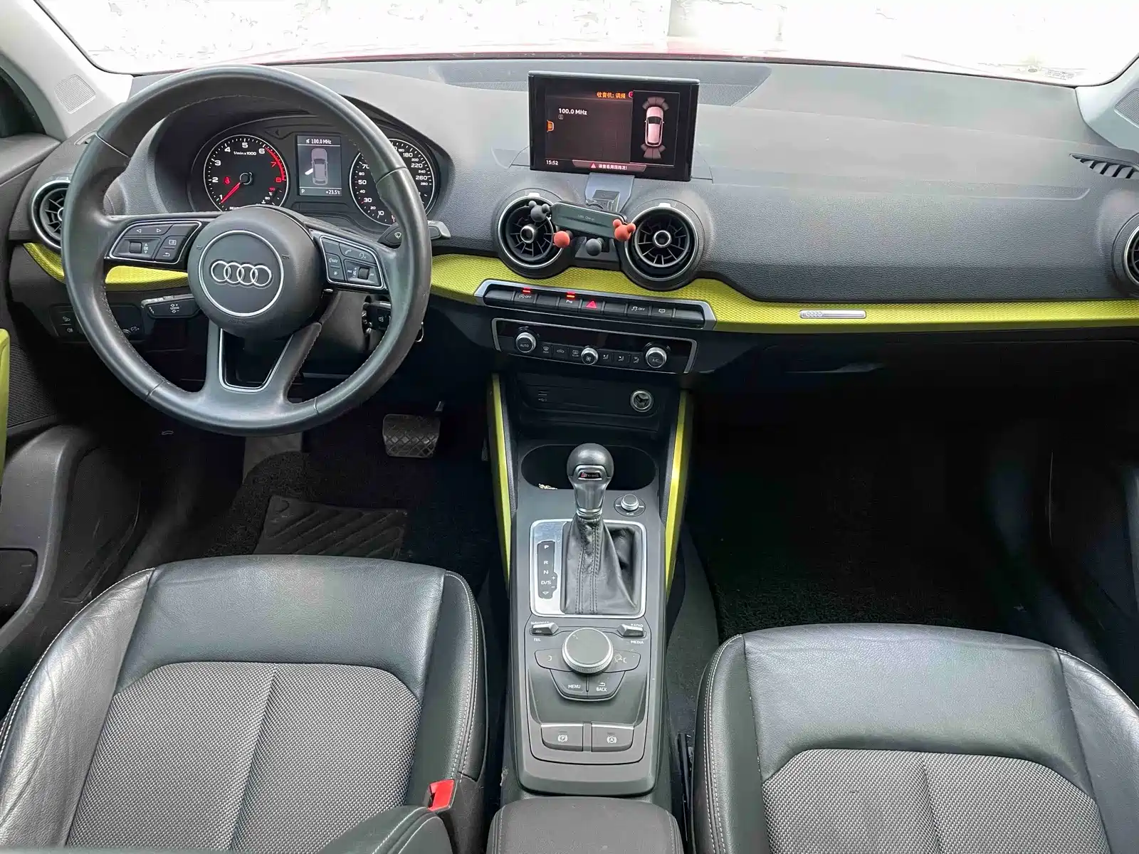 Фото 7 - Audi Q2L