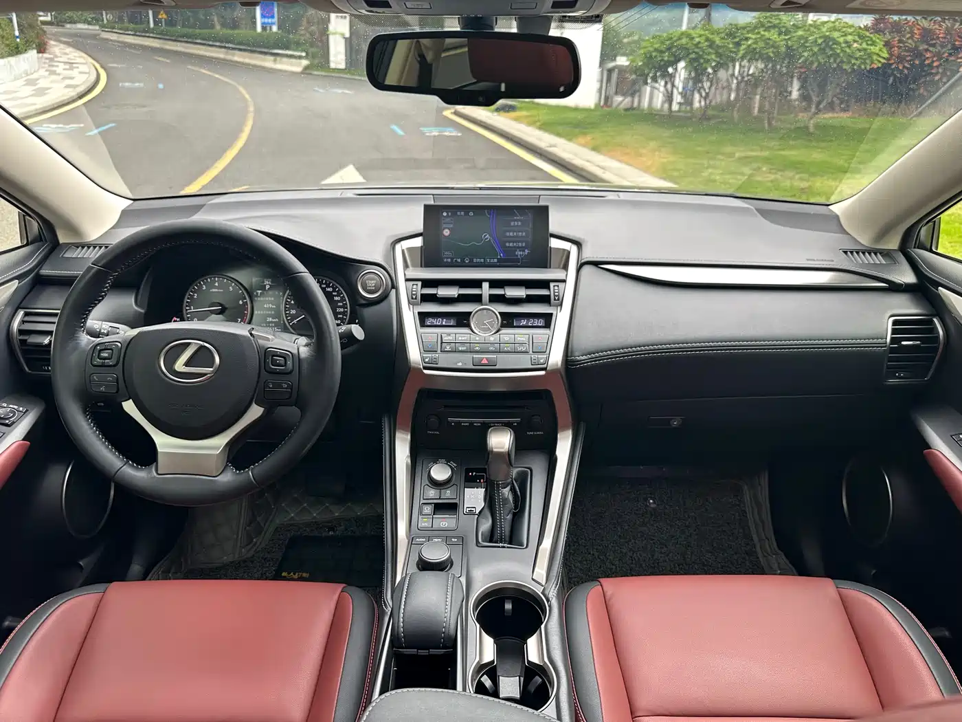 Lexus NX 2016 200 AWD F Sport фото 8