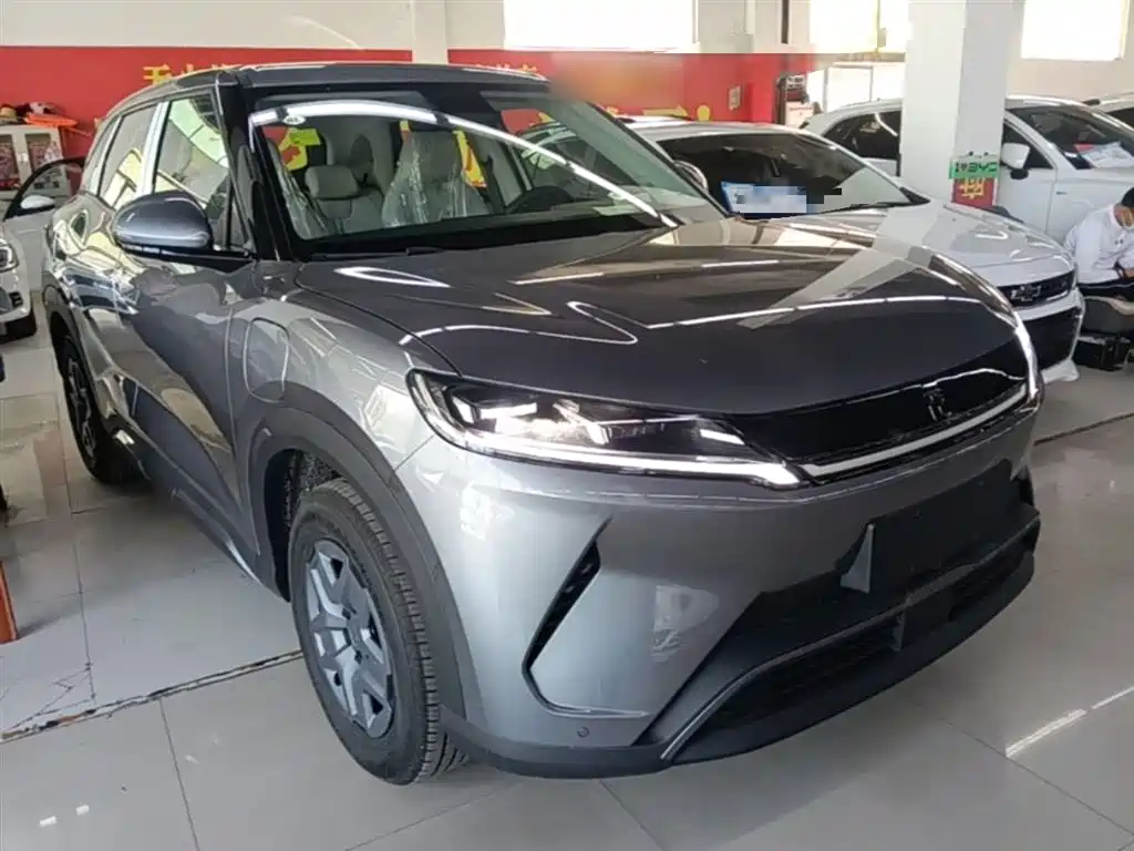 BYD Yuan UP 2025 Model 301KM Navigator фото 4