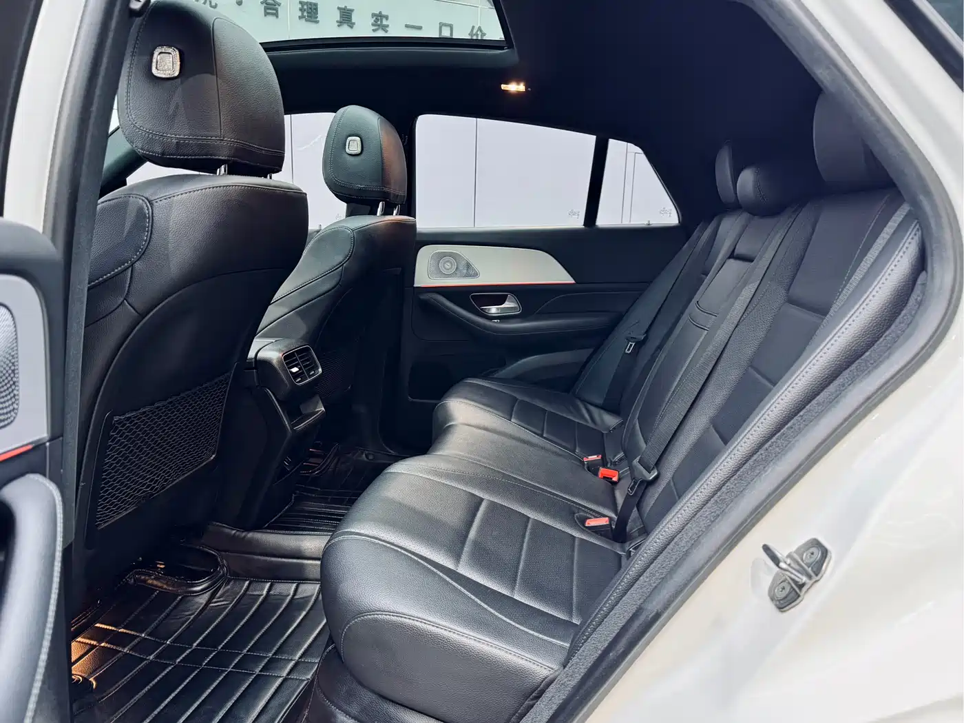 Mercedes-Benz GLE Coupe 2020 GLE 350 4MATIC Coupe SUV Fashion фото 10