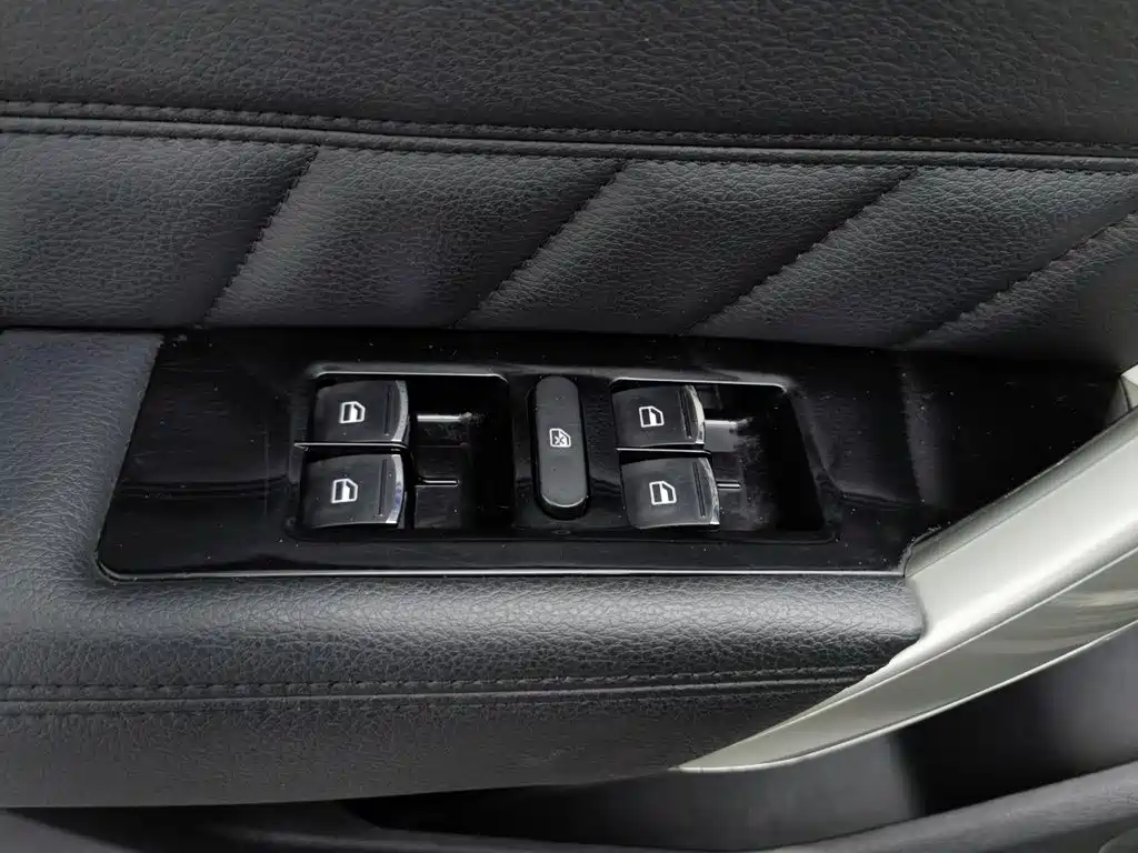 Фото 9 - Haval H2