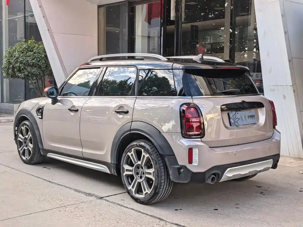 MINI COUNTRYMAN 2022 2023 Facelift 2.0T COOPER S ALL4 Connoisseur