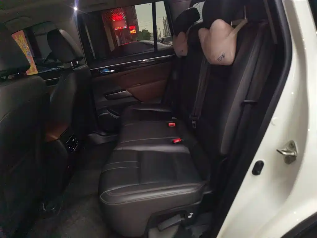 GAC Trumpchi Trumpchi GS8 2017 320T 2WD Luxury Smart Connect (7-seater) фото 17