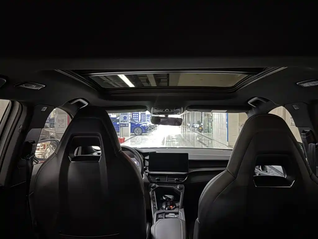 Lynk & Co 06 2023 Remix 1.5T Power Pro фото 8
