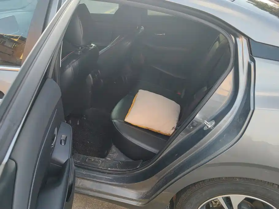 Nissan SYLPHY, миниатюра 11