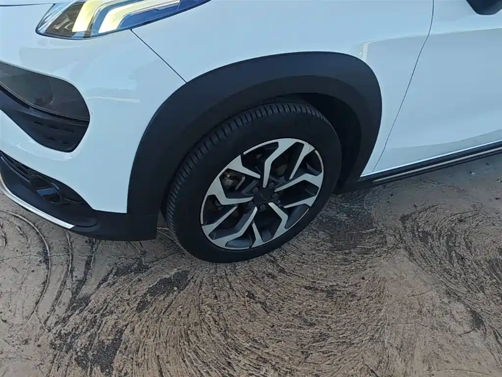Lynk & Co 02 2018 1.5T DCT 2WD Power Edition China V фото 23