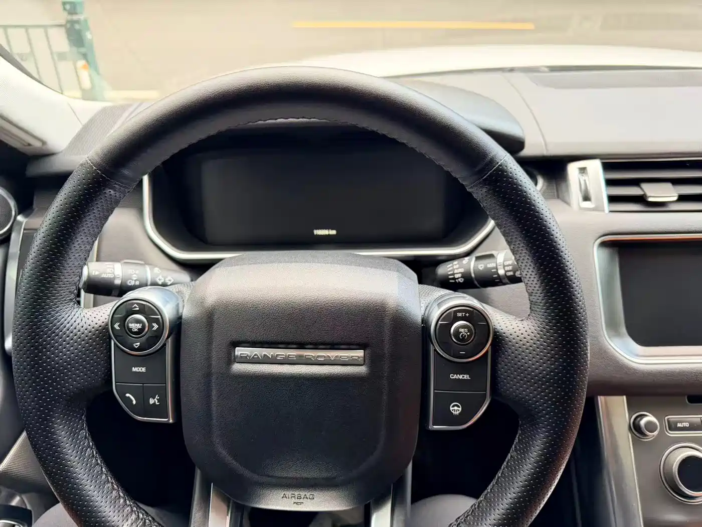 Land Rover Range Rover Sport 2017 3.0 SC V6 SE фото 11