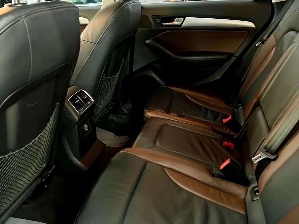 Audi Q5 2017 Plus 40 TFSI Technology фото 9
