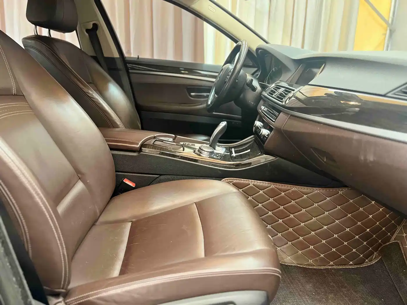 BMW 5 Series 2017 525Li Luxury Design Package фото 21
