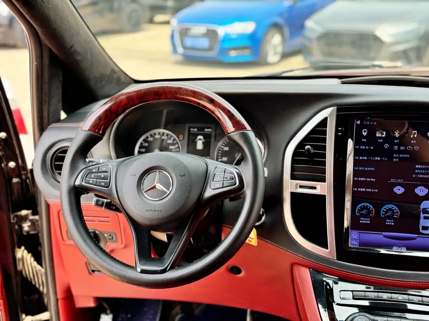 Mercedes-Benz Vito 2018 2.0T Elite Edition 7-Seater China V фото 8
