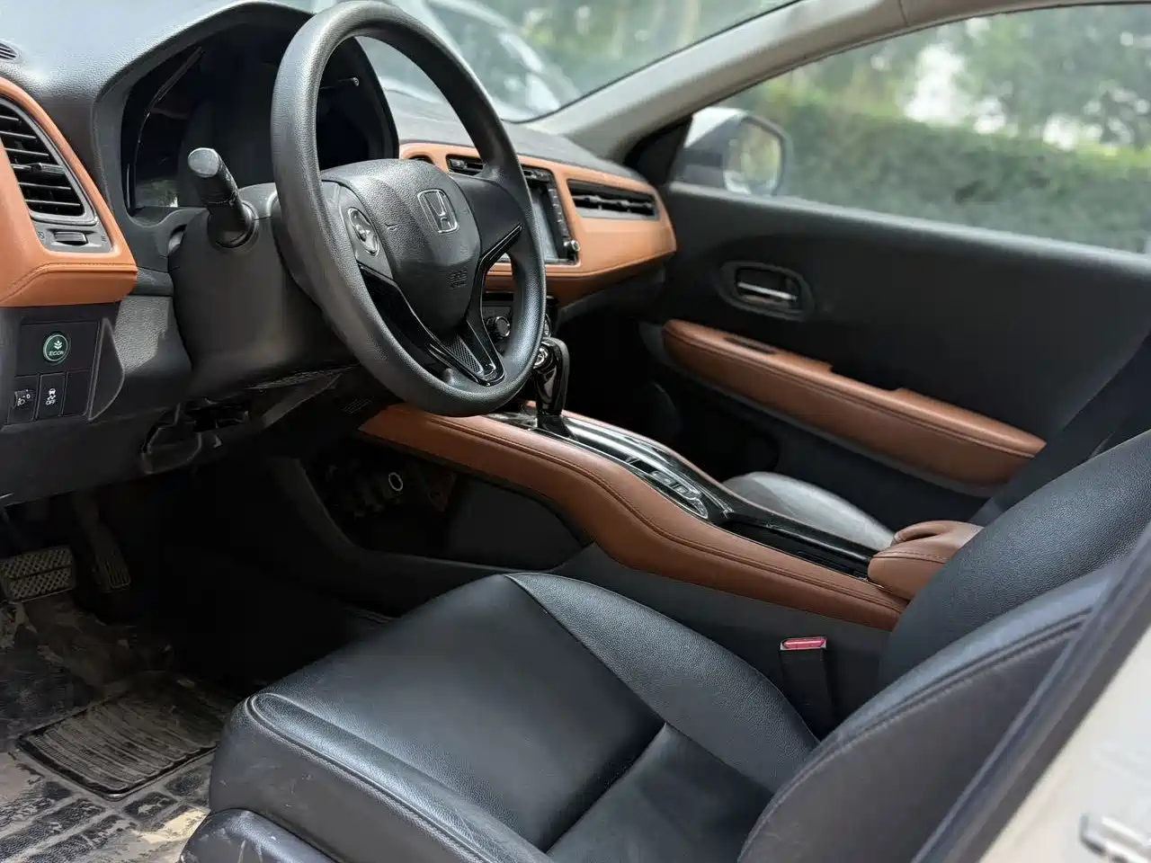 Honda Vezel 2016 2016 1.8L CVT 2WD Pioneer