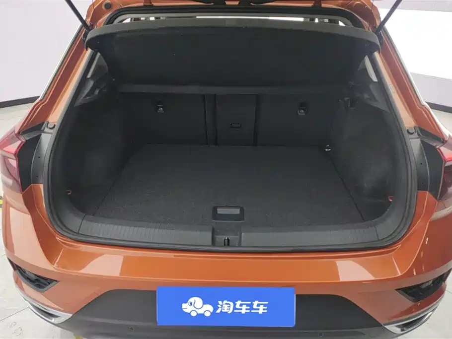 Volkswagen T-ROC 2018 280TSI DSG 2WD Comfort (China V) фото 4