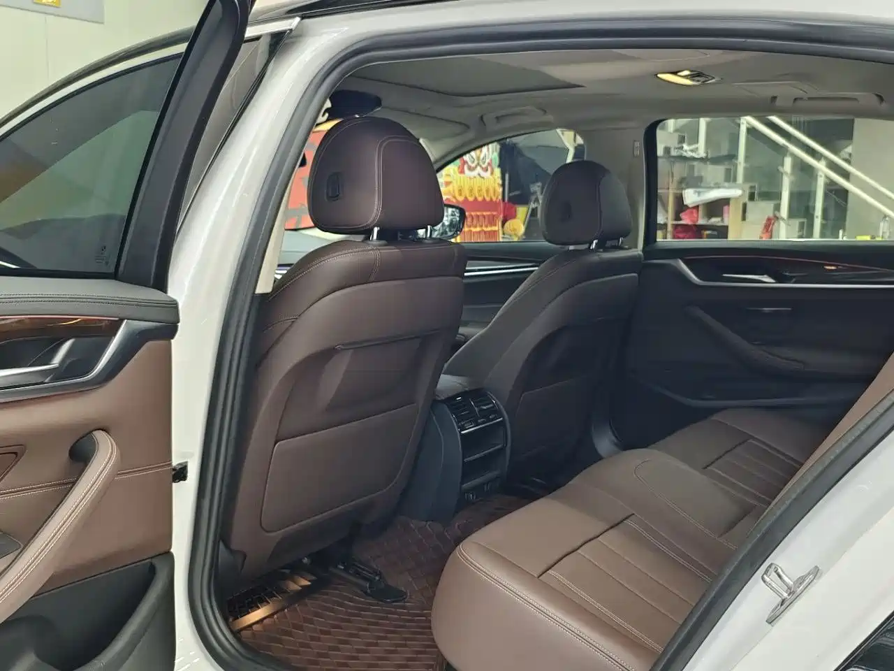 BMW 5 Series 2019 525Li Luxury Package фото 9