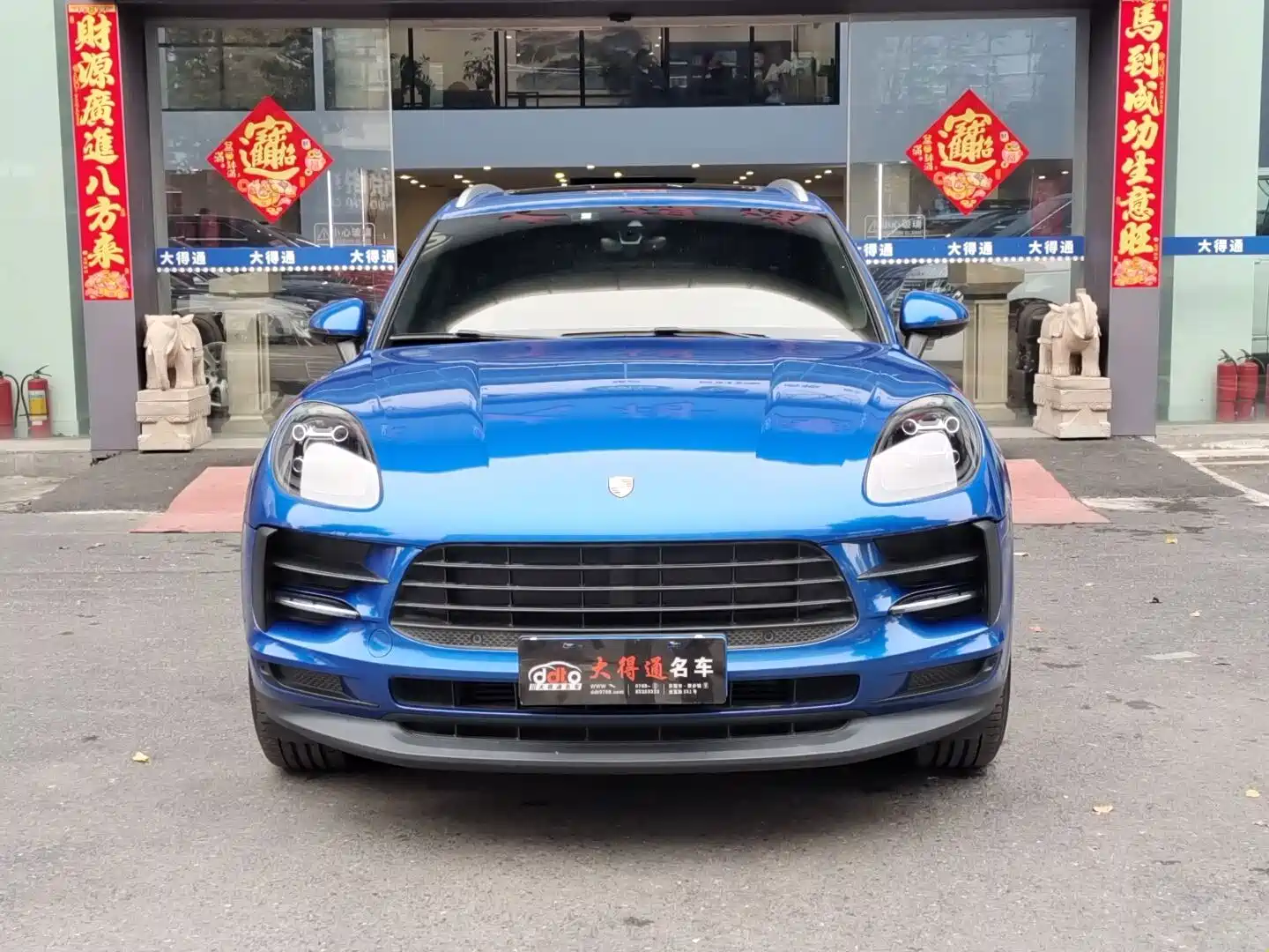 Фото 2 - Porsche Macan