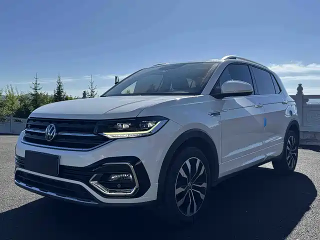 Volkswagen Tacqua 280TSI DSG R-Line, Смарт-коннект