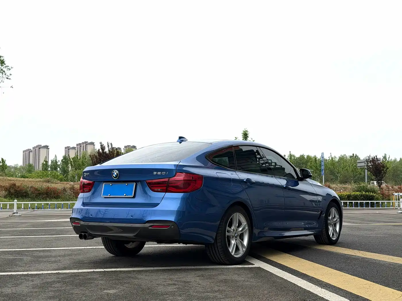BMW 3 Series GT 2017 320i M Sport фото 9