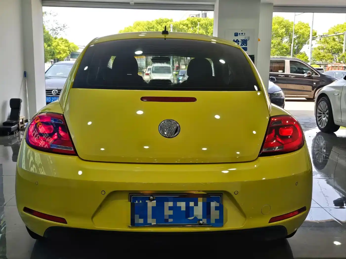 Volkswagen Beetle 2013 1.2TSI Comfort фото 6