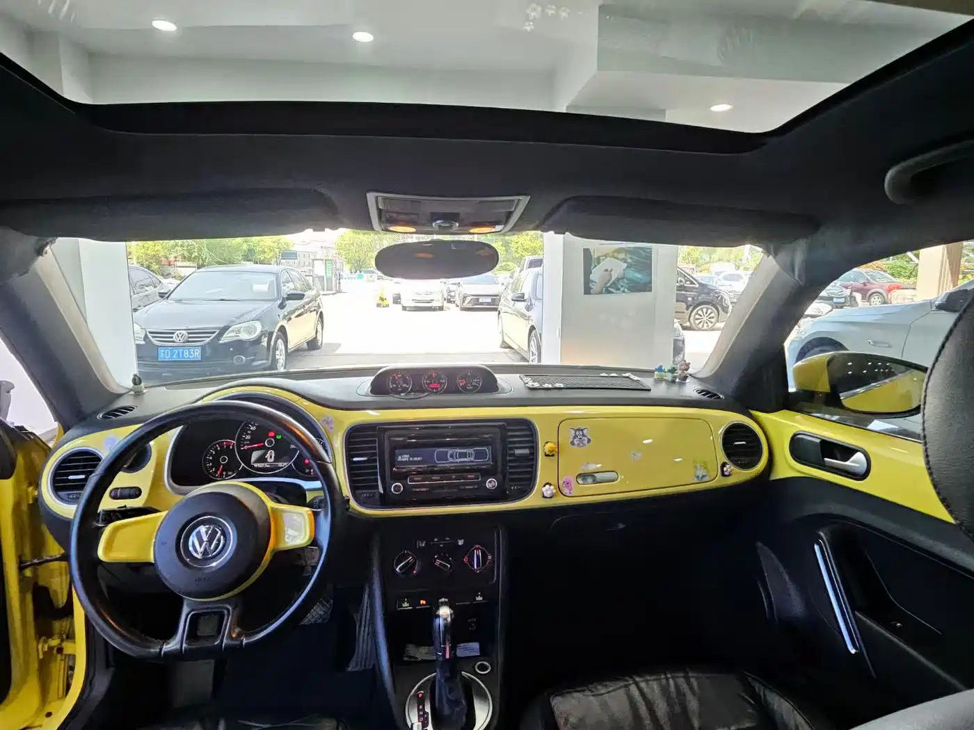 Volkswagen Beetle 2013 1.2TSI Comfort фото 7