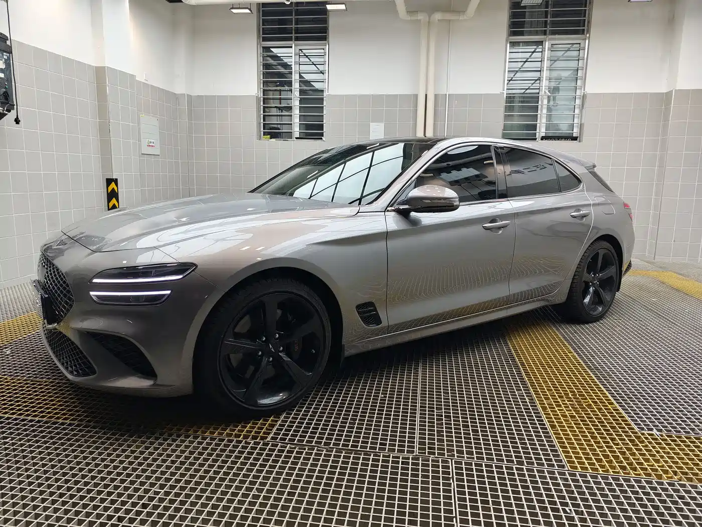 Genesis G70 2024 2.0T Hunting Edition RWD Luxury Shooting Brake фото 6