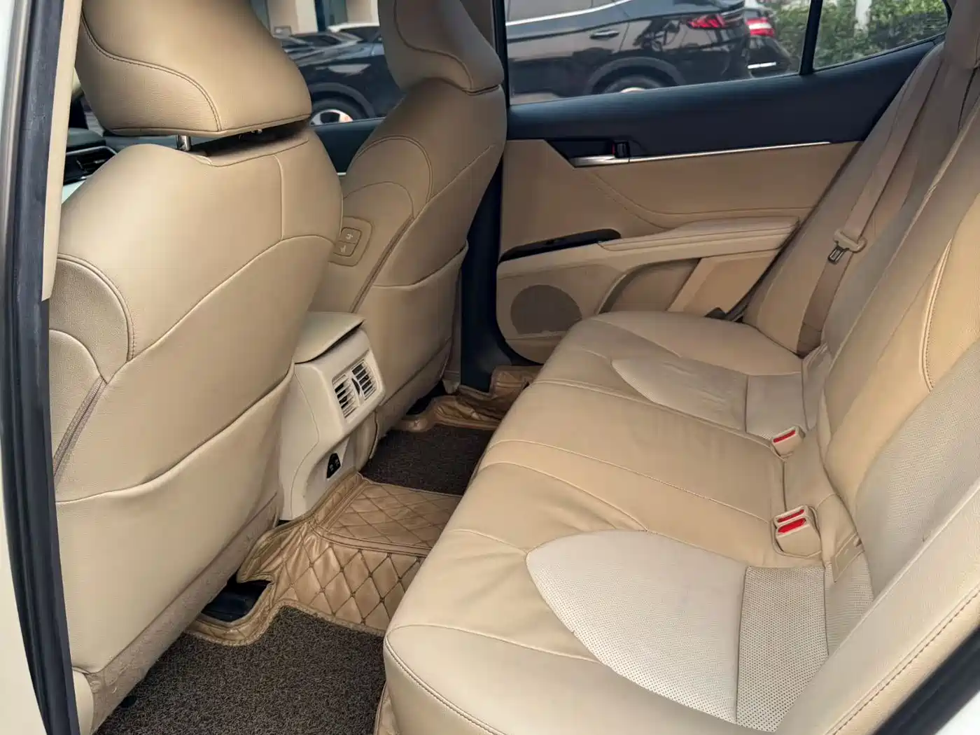 Toyota Camry 2018 2.5G Luxury Edition фото 6