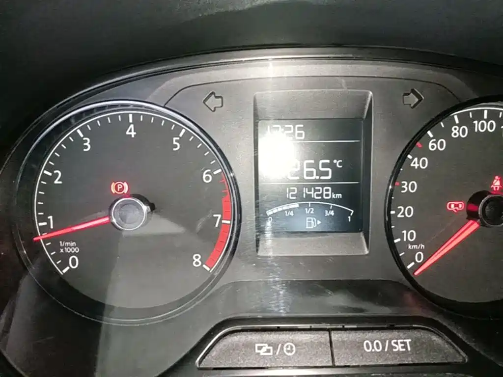 Volkswagen Polo 2016 1.4L Manual Trend фото 12