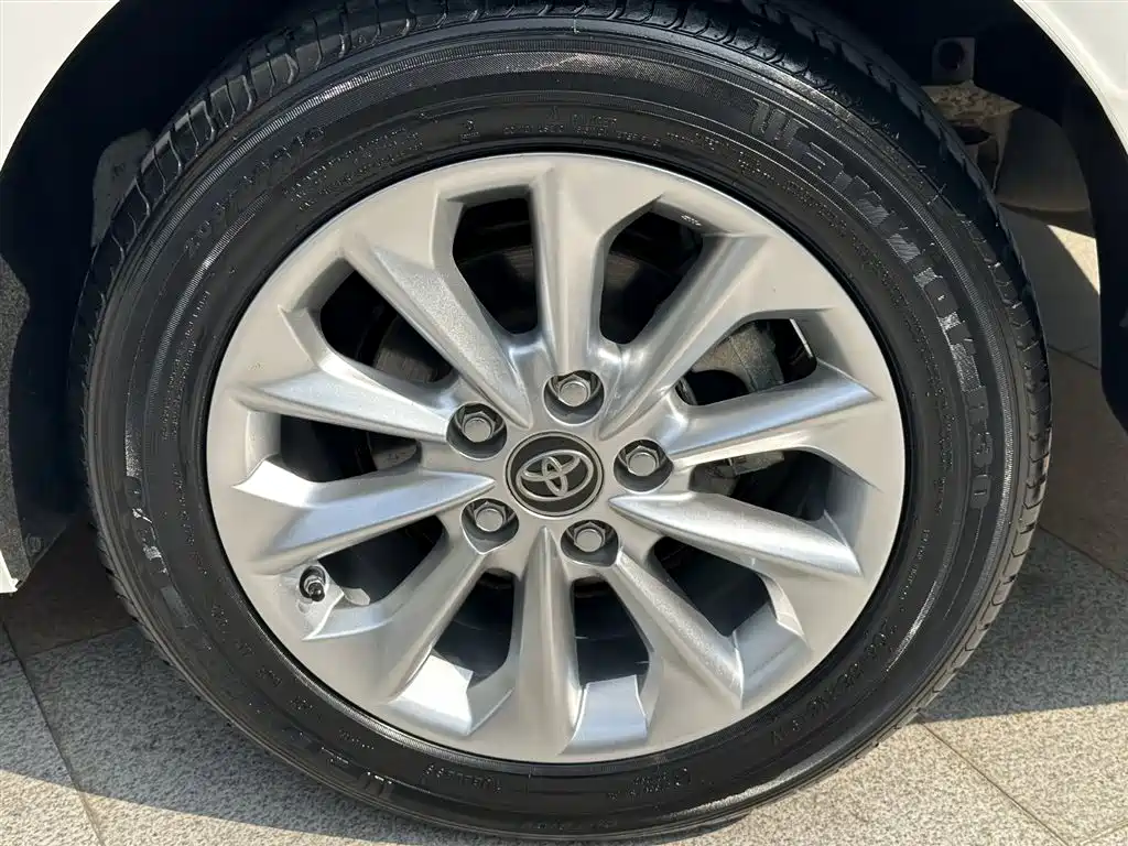 Toyota Corolla 2021 1.2T S-CVT Elite Edition фото 17