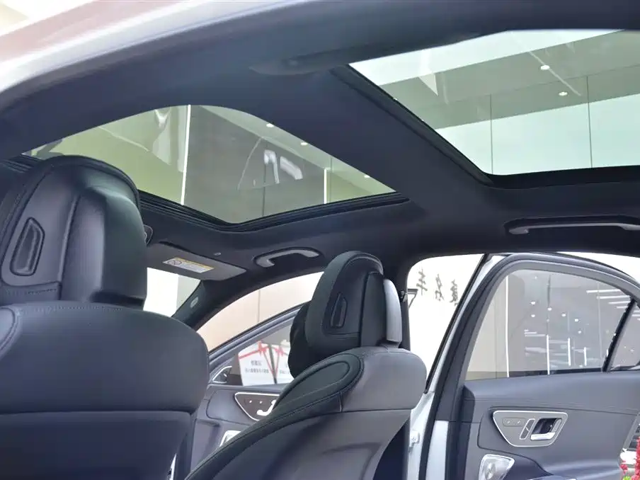 Mercedes-Benz C-Class 2024 Facelift C 260 L Moonlight Sport фото 13
