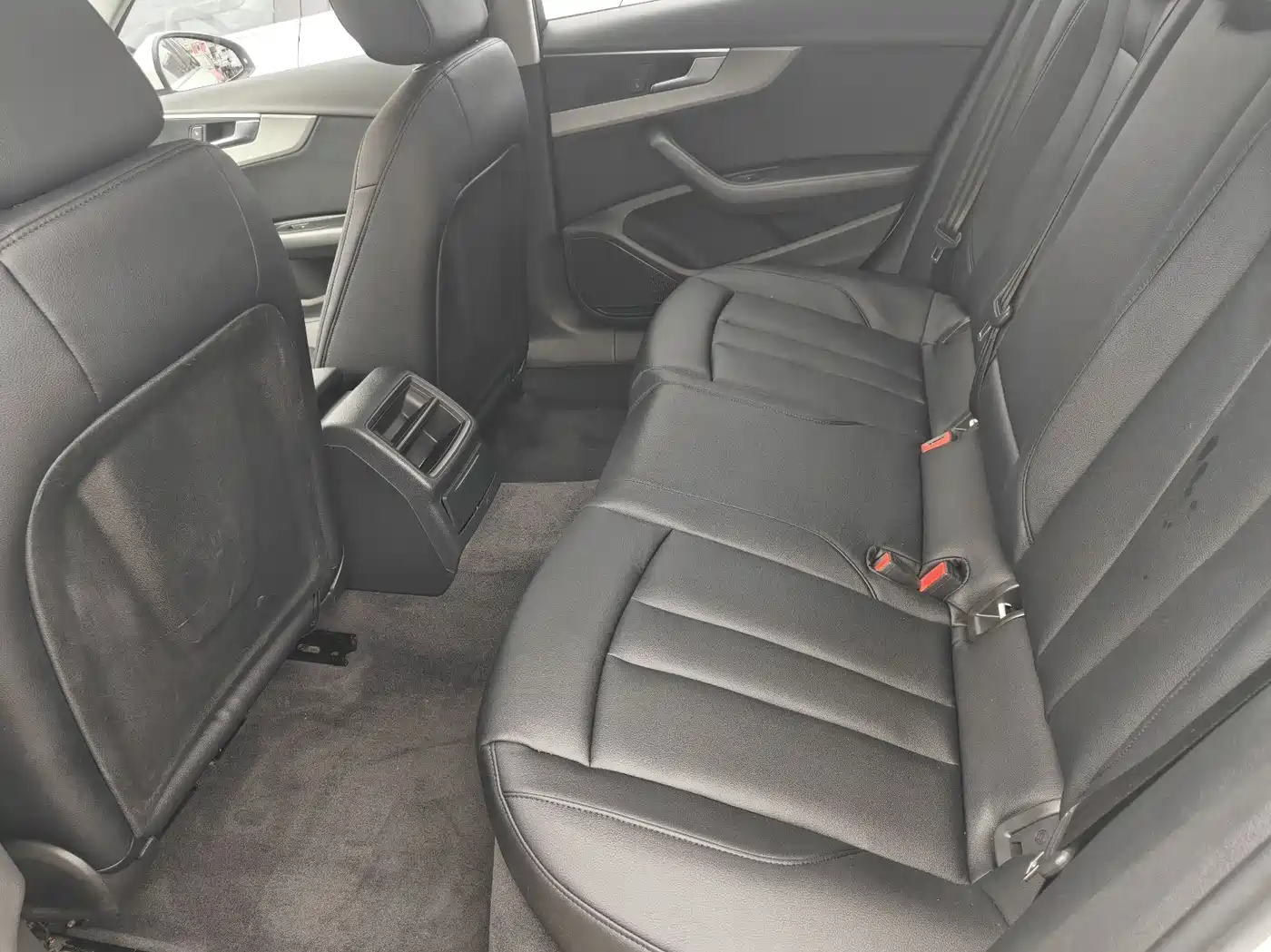 Audi A4L 2018 30th Anniversary 40 TFSI Progressive фото 12