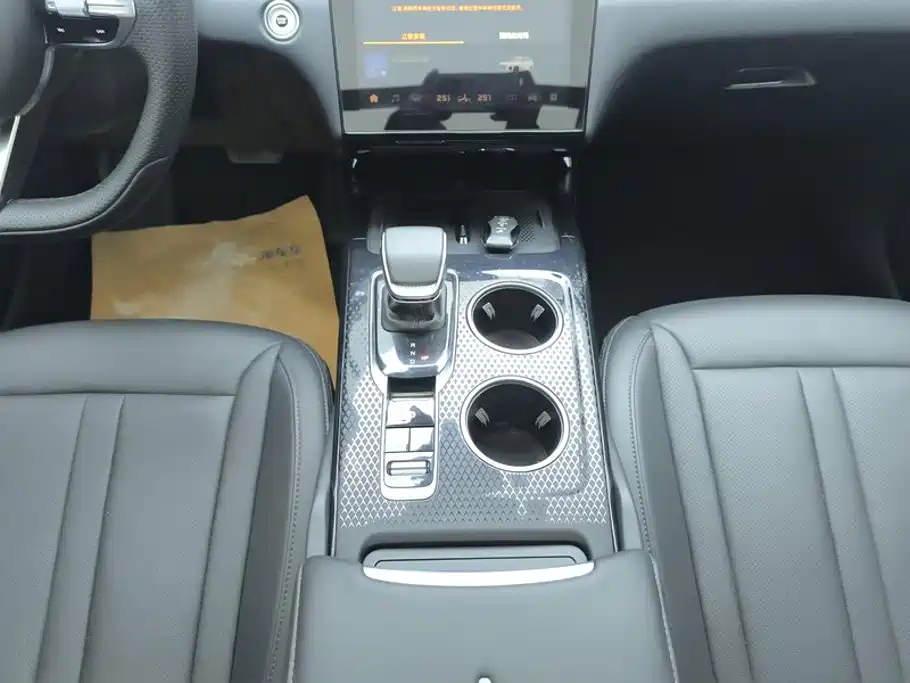 Hongqi HS3 PHEV 2025 2024 PHEV 115km Power Edition