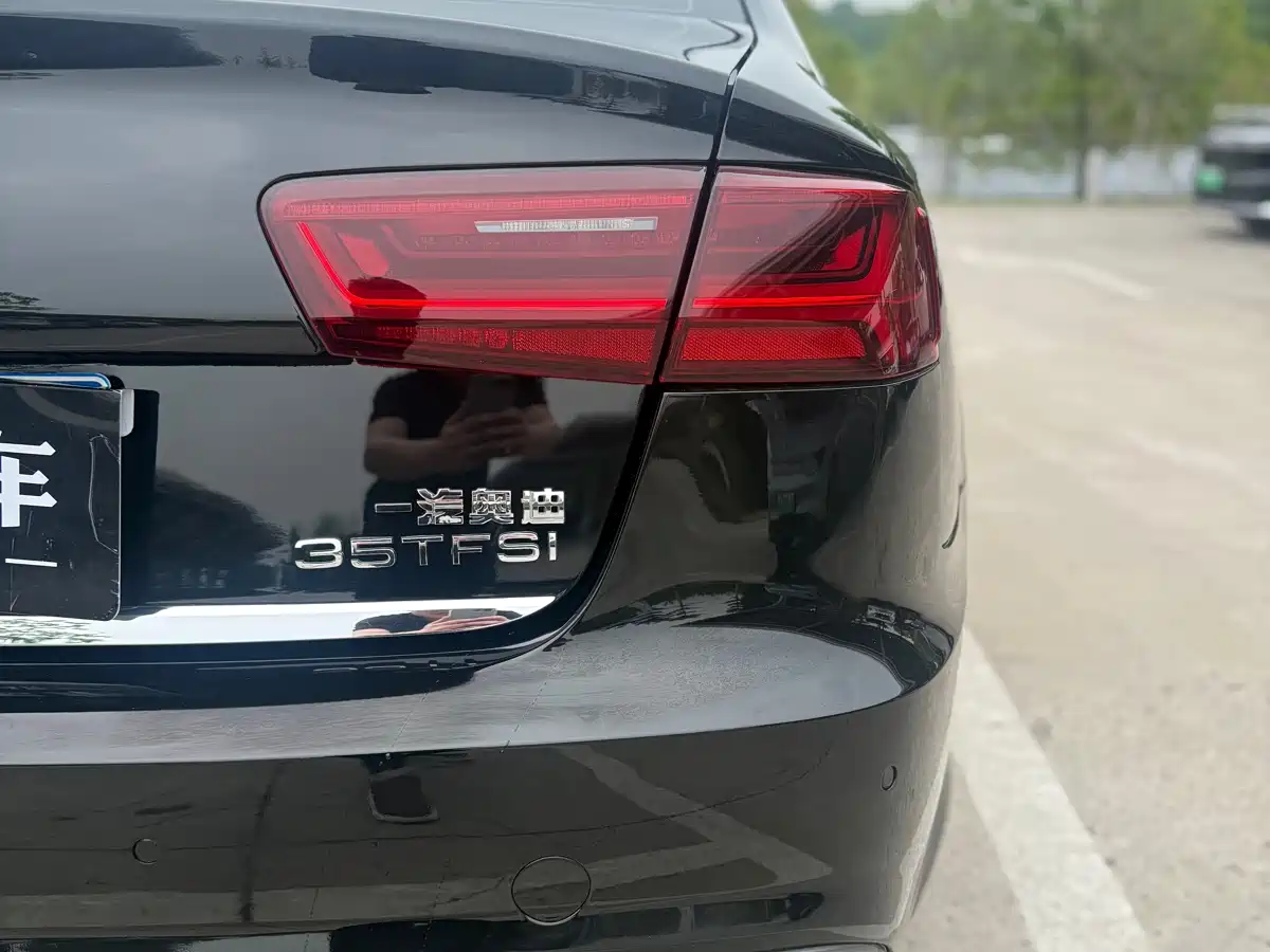 Audi A6L 2018 30th Anniversary 35 TFSI Fashion фото 13