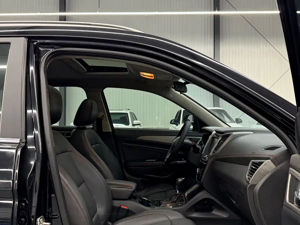 Фото 6 - Changan CS75