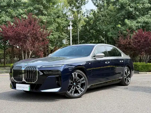 BMW i7 eDrive50L, Престиж, M Спорт-пакет