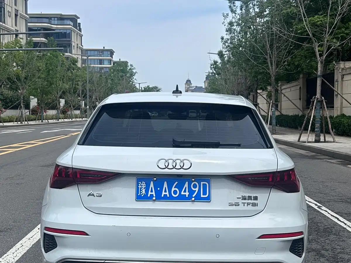 Audi A3 2021 Sportback 35 TFSI Luxury Elegance фото 4